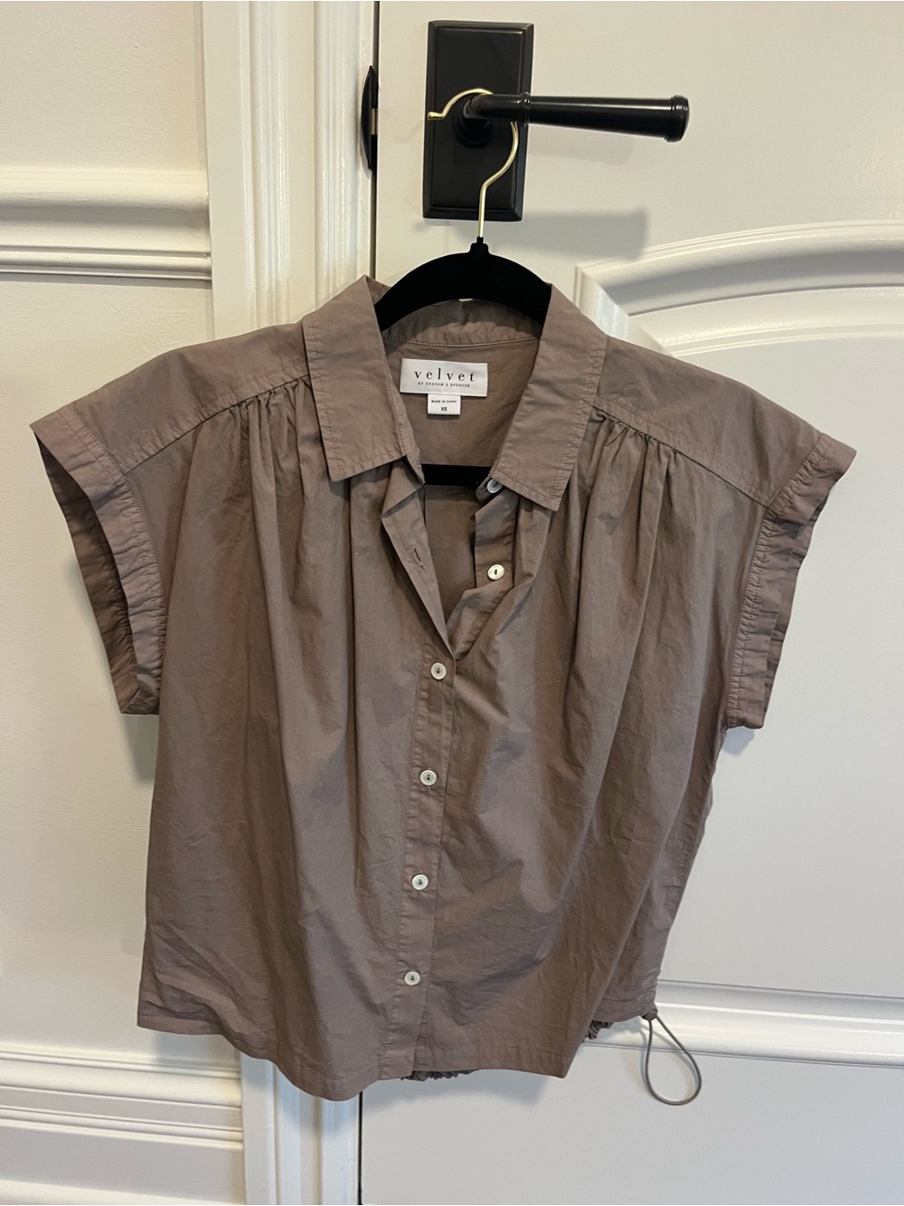 Velvet by Graham & Spencer Button-Front Short Sleeve Shirt in Taupe